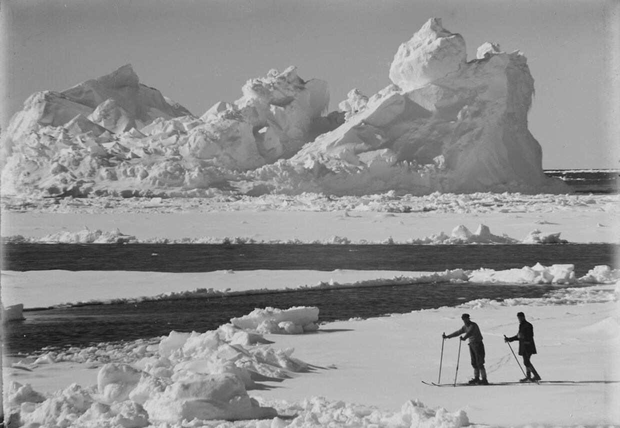 Dette billede fra 20. december 1910 viser geologerne Frank Debenham og Thomas Taylor, der var en del af den britiske Terra Nova-ekspedition.