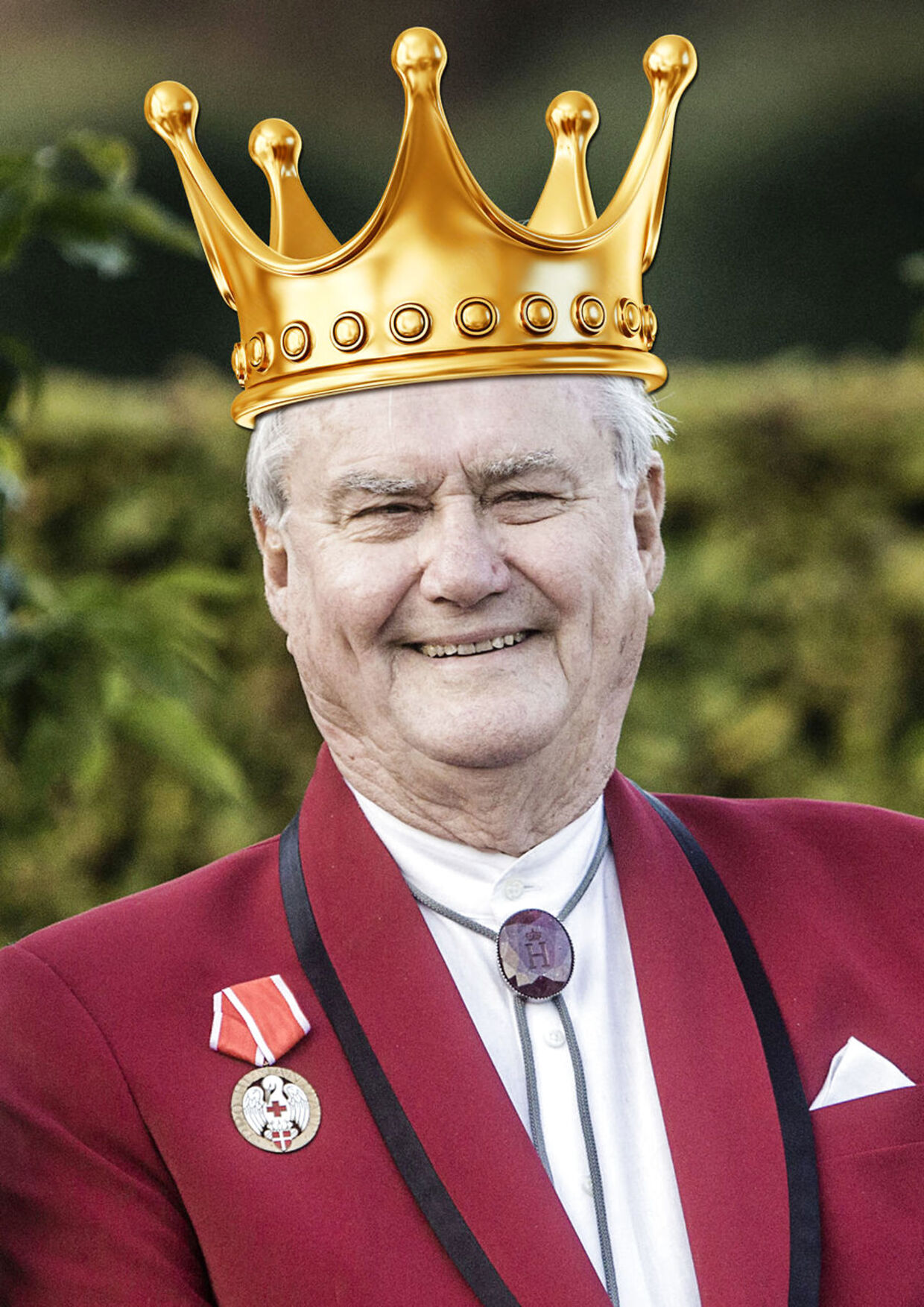 Fotomontage. Prins Henrik vil så gerne have en kongetitel. Men de danske politikere er ikke mildt stemte.
