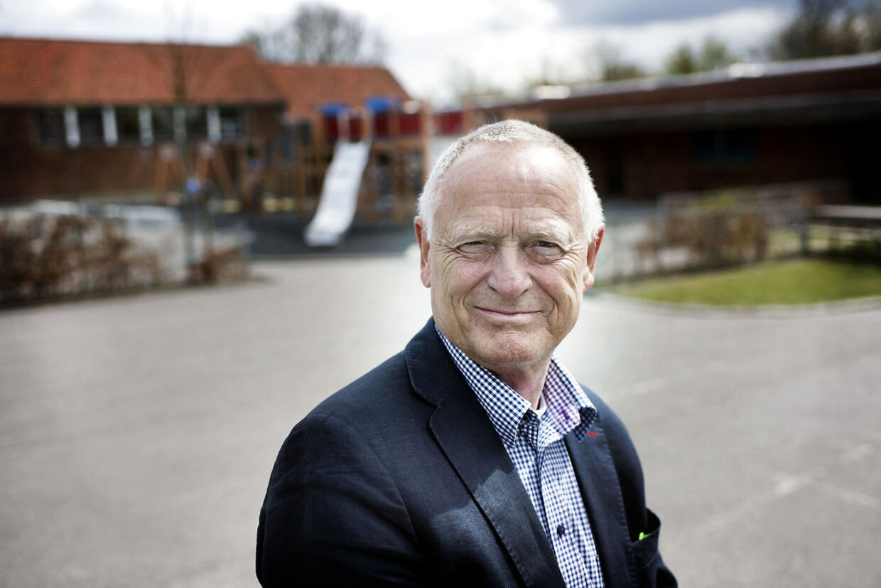 68-årige Finn Øland har været skoleleder i 30 år, de sidste 14 år har han været på Nivå Skole. Onsdag gik han på pension, men han har lige en sidste opfordring, inden han helt forlader pinden.