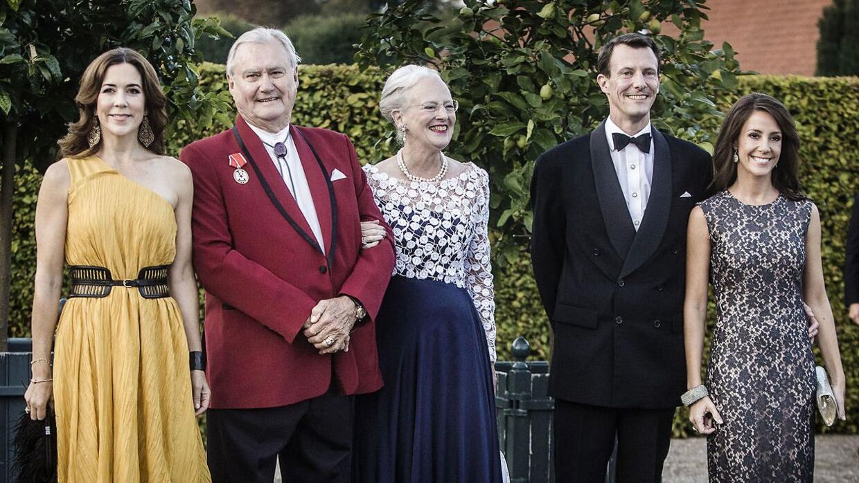 Dronning Margrethe, Prinsgemal Henrik, H.K.H. Kronprinsesse Mary samt D.K.H. Prins Joachim og Prinsesse Marie ses her i 2014 i anledning af Røde Kors 150 års jubilæum. 