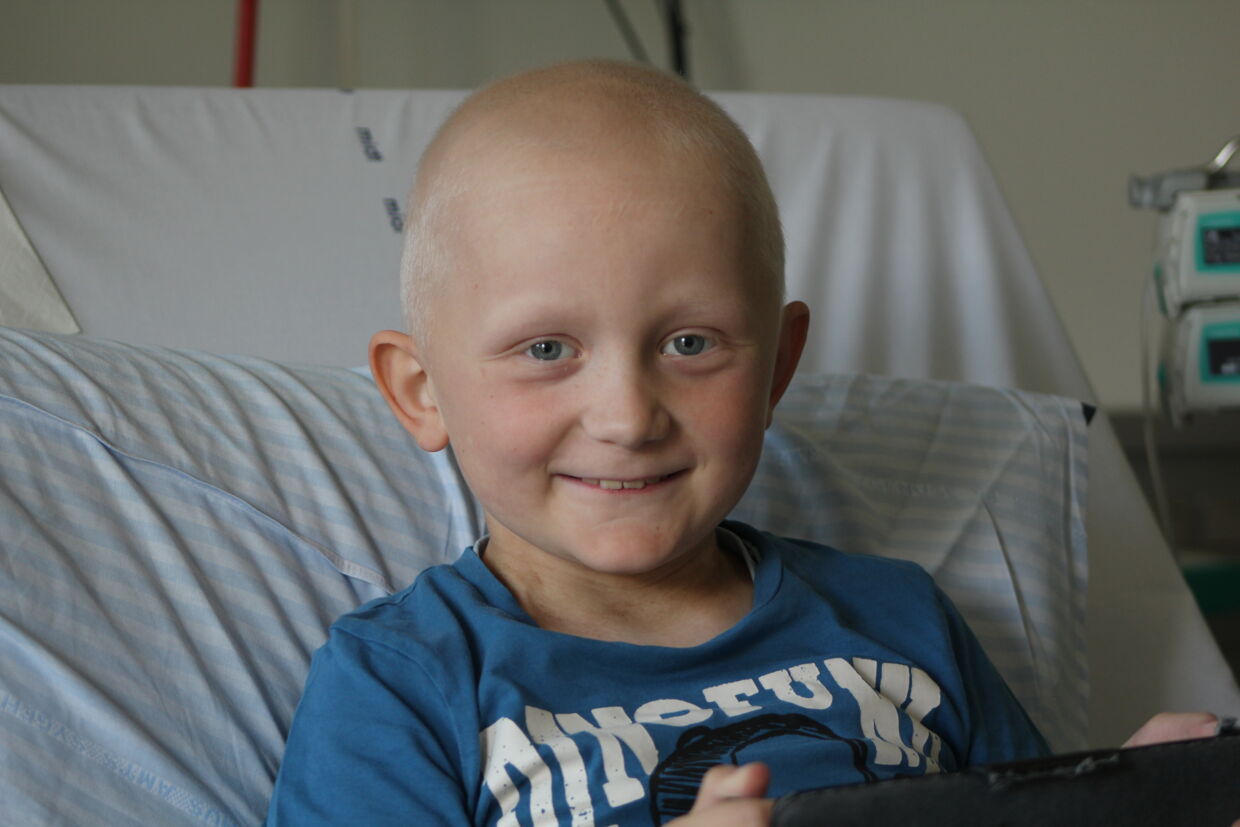 Otte-årige Patrick Damsgaard Staberg kæmper for livet med en aggressiv kræfttumor på binyren og metastaser i højre lunge.