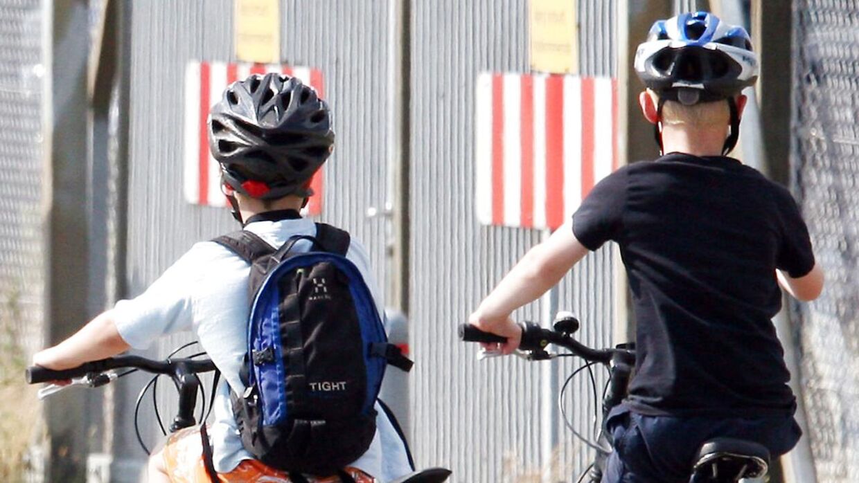Forslag: Det skal koste 1.500 kroner at køre uden cykelhjelm | BT Danmark www.bt.dk