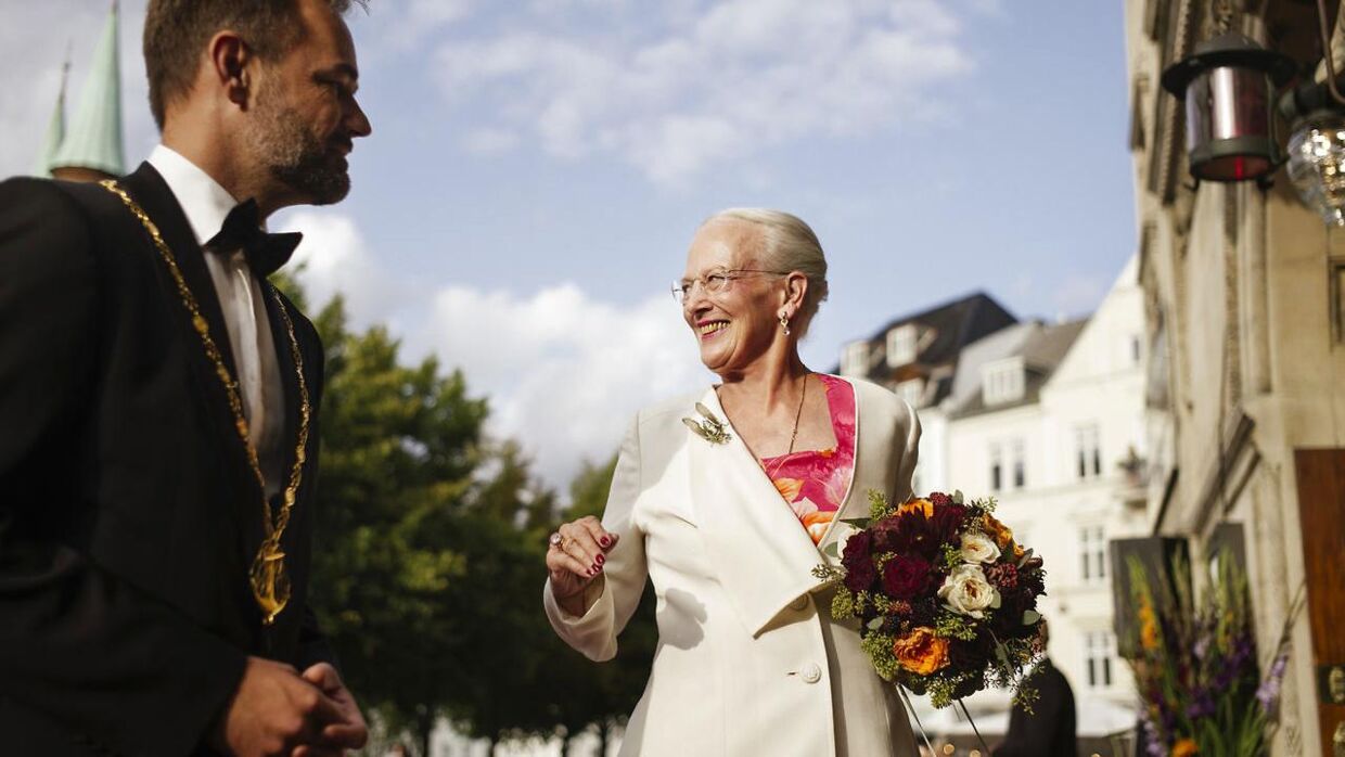 Dronning Margrethe melder sig i koret af kritikere: »Det er klart, at ...