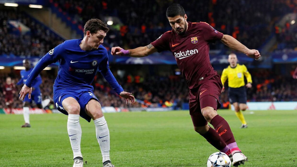 Andreas Christensen (tv) ærgrede sig efter kampen over den fejl, han begik, som FC Barcelona udnyttede til at score til 1-1, som blev resultatet af ottendedelsfinalen i Champions League.