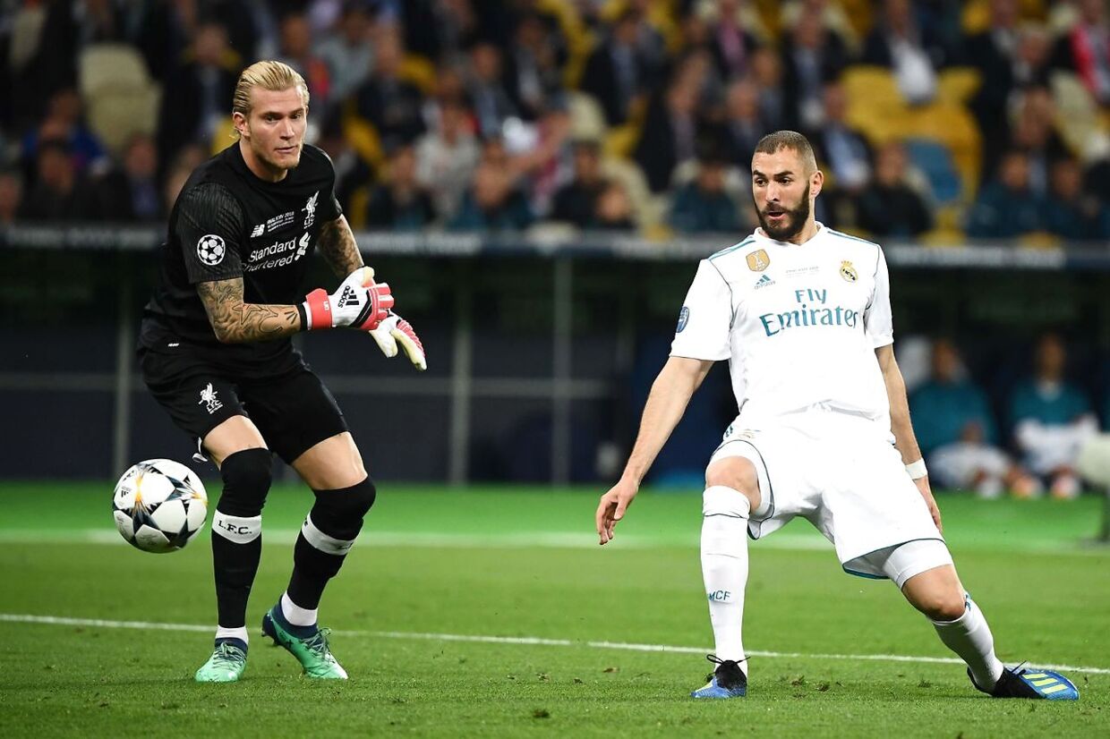 Loris Karius' mareridt i Kiev begyndte for alvor, da han forærede Karim Benzema og Real Madrid 1-0-målet i Champions League-finalen.