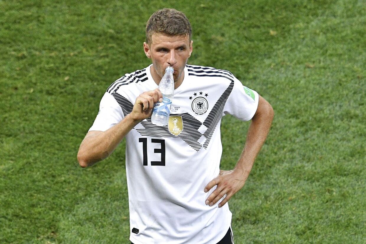 Germany's forward Thomas Mueller reacts following their defeat in the Russia 2018 World Cup Group F football match between Germany and Mexico at the Luzhniki Stadium in Moscow on June 17, 2018. / AFP PHOTO / Mladen ANTONOV / RESTRICTED TO EDITORIAL USE - NO MOBILE PUSH ALERTS/DOWNLOADS