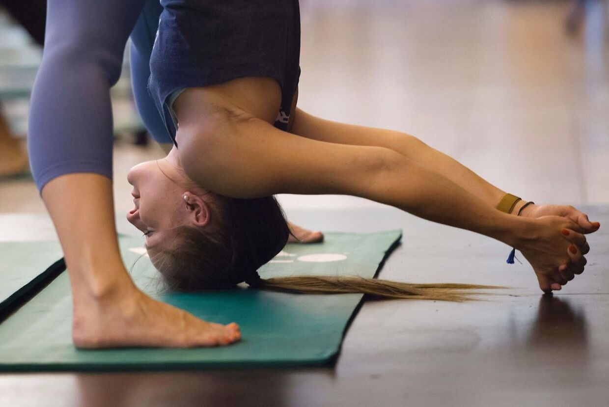 Yoga er blot en ud af mange motionsformer, du kan vælge, hvis du vil dine smerter til livs. 