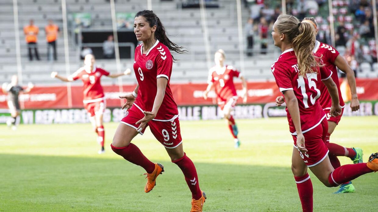 Nadia Nadim scorede to mål, da Danmark tidligere på måneden slog Ungarn med 5-1 i en VM-kvalifikationskamp.