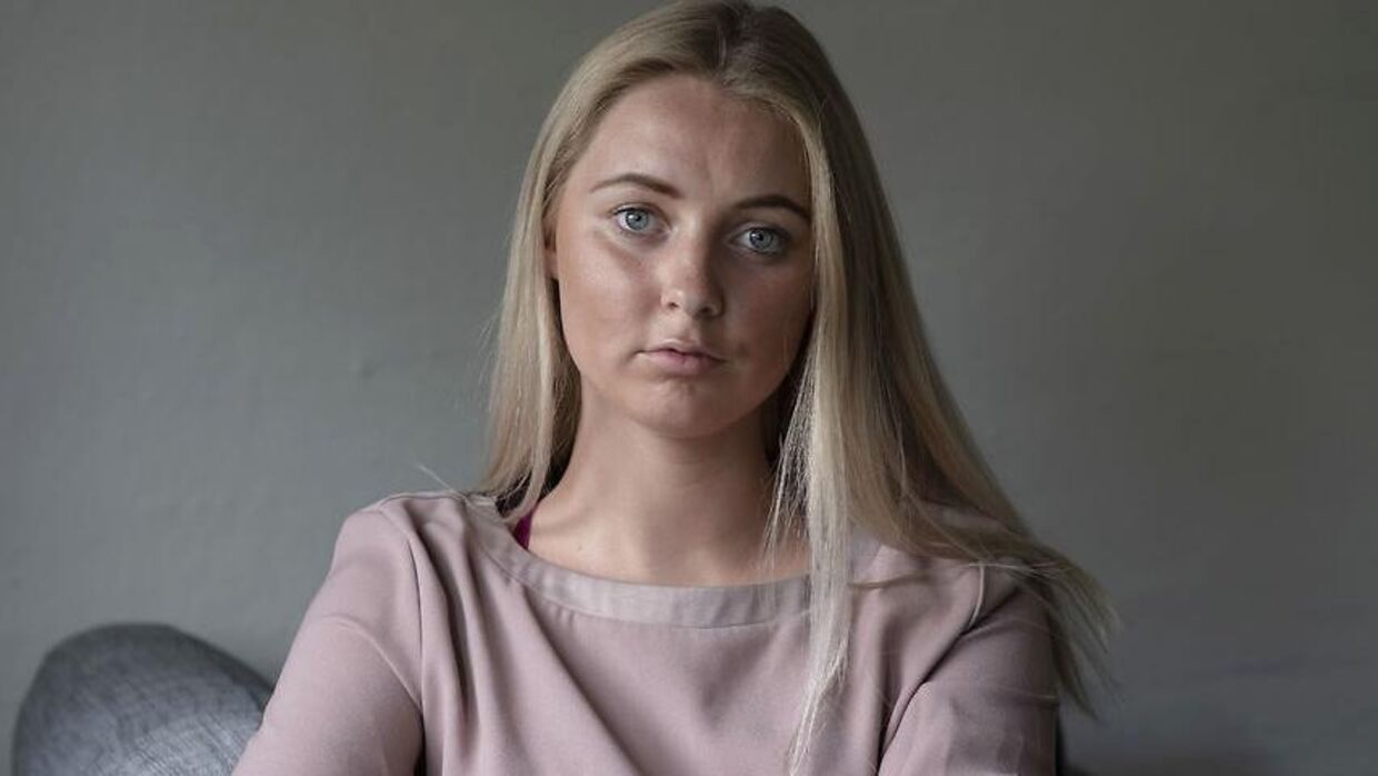 Emilie Riddersholm blev voldtaget til en fest, Nu glæder hun sig over en ny lovgivning om samtykke.