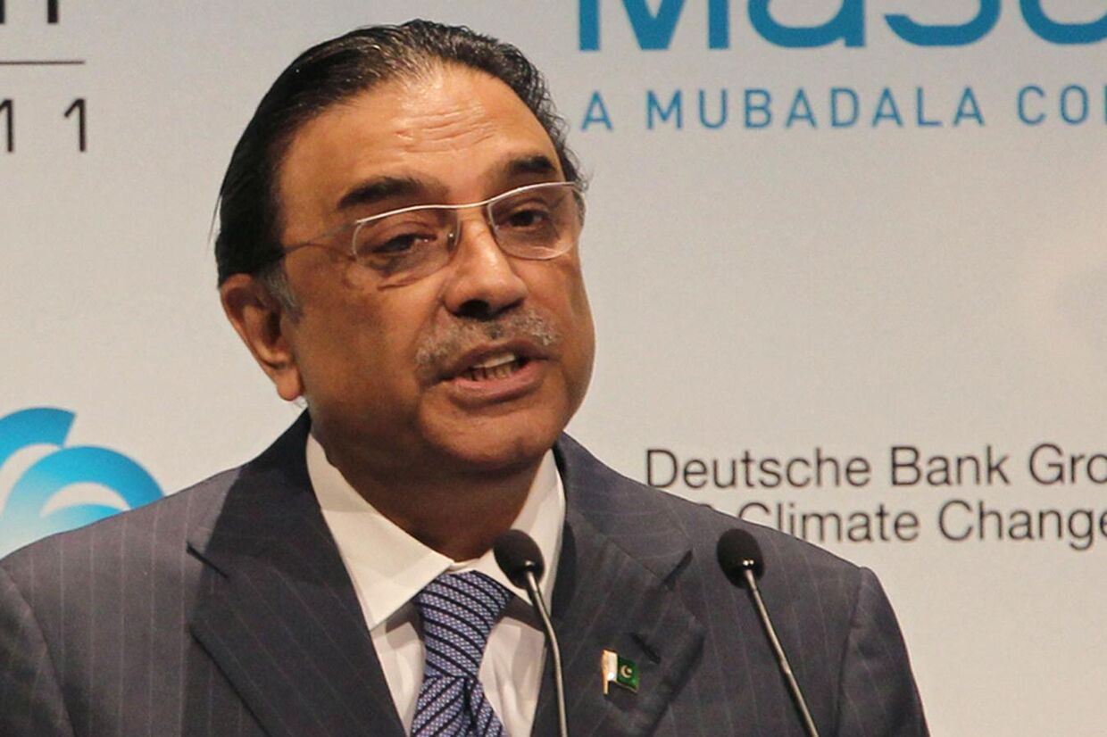Pakistans præsident Asif Ali Zardari er øverst på Talebans terrorliste.