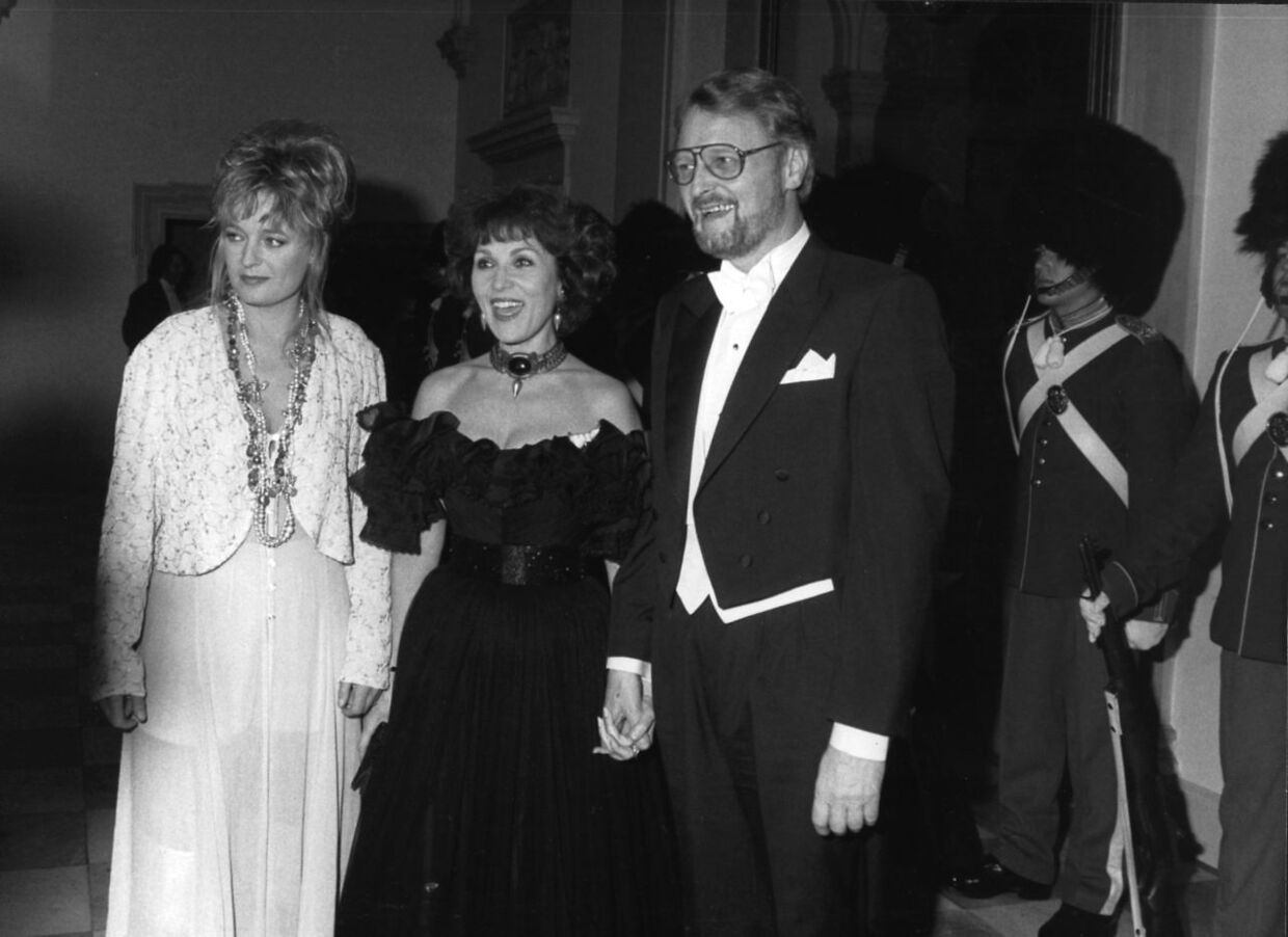 Anne Linnet, Susse Wold og Bent Mejding til fest på Christiansborg Slot, inviteret af Dronningen. 