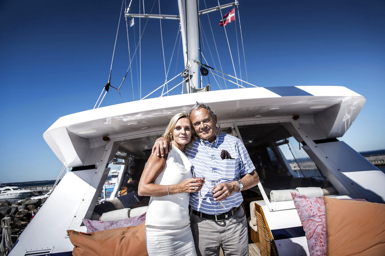 Arkivfoto. Milliardæren Karsten Ree sammen med sin hustru, Janni Ree på sin yacht i Rungsted Havn.