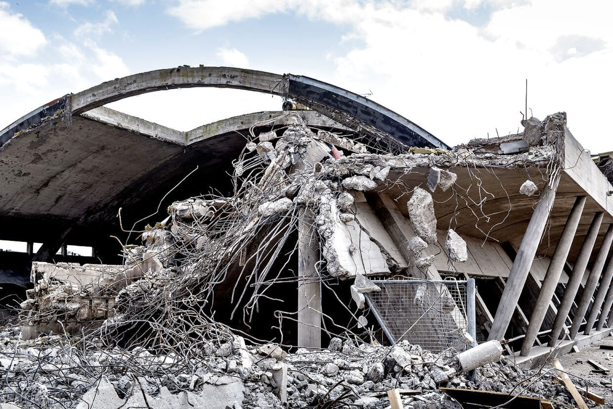 I 2015 begyndte nedrivningen af KB Hallen, efter den ødelæggende Brand.