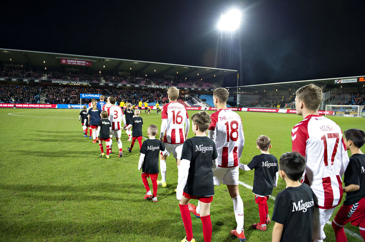 Ifølge AaB's administrerende direktør Thomas Bælum vil man i den nordjyske Superliga-klub fremadrettet forsøge at optimere tilskuernes matchday-oplevelser.