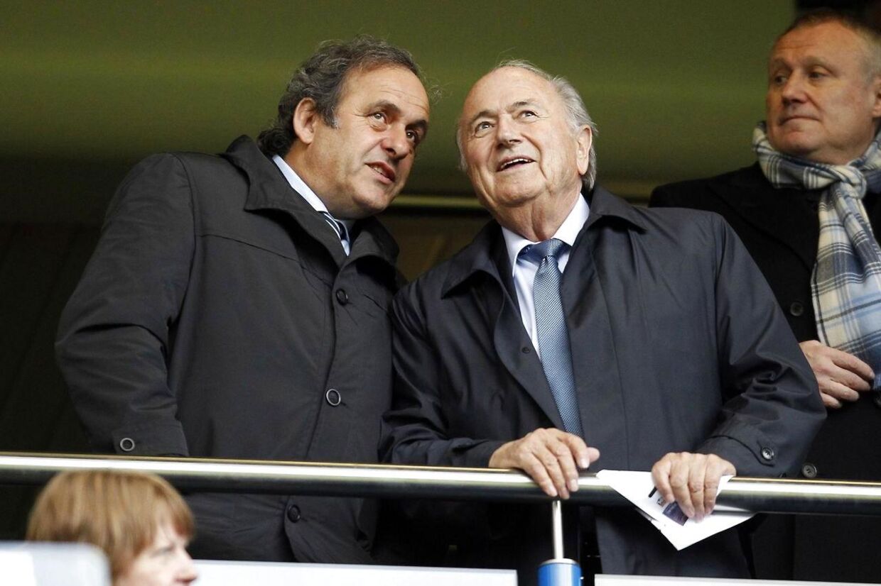 FIFAs etiske komité har stadfæstet beslutningen om at suspendere FIFA-præsident Sepp Blatter og UEFA-præsident Michel Platini i 90 dage. 