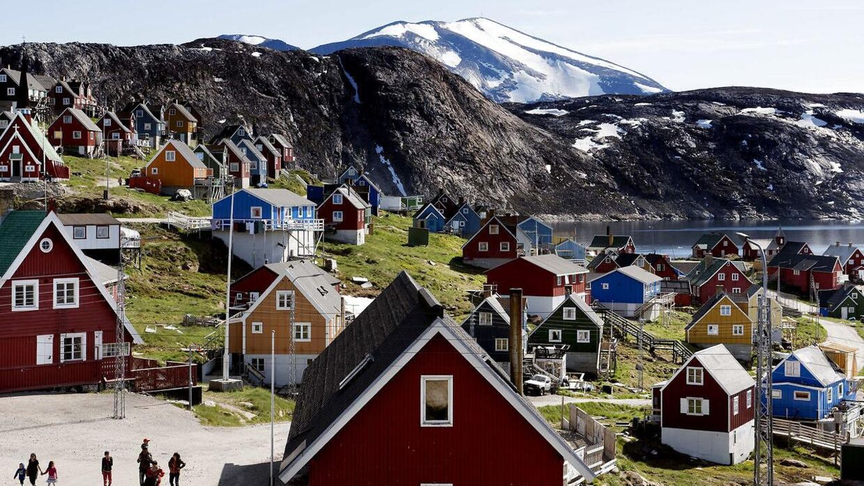 (ARKIV) Upernavik i Vestgrønland den 11 juli 2015. Donald Trump har gentagne gange - med varierende grad af alvor - spurgt sine rådgivere om deres syn på et amerikansk køb af Grønland. Det siger kilder til avis. 