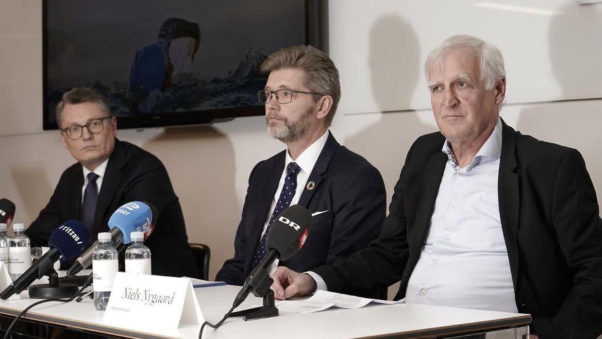 Fra venstre: Kammeradvokat Tormod Tingstadt, bestyrelsesformand i Team Danmark, Frank Jensen, og bestyrelsesformanden i DIF, Niels Nygaard.