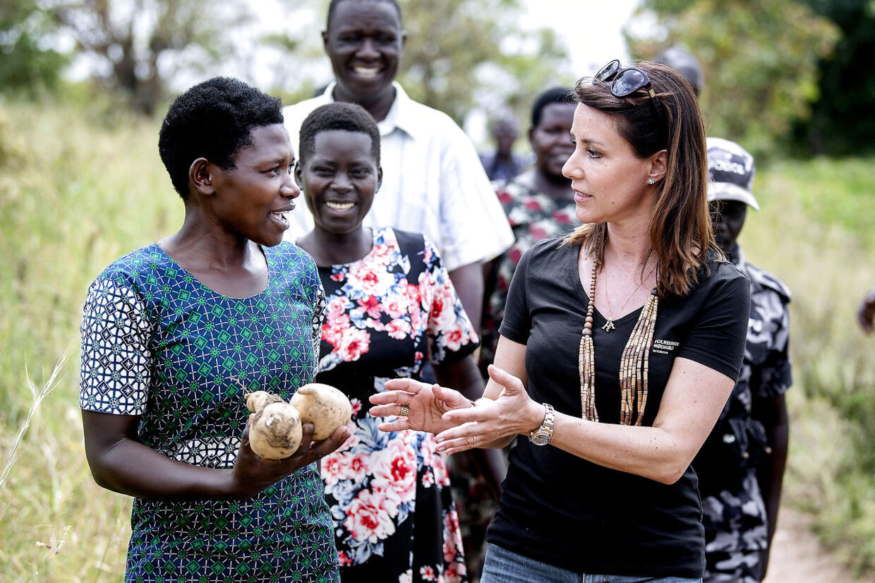 Prinsesse Marie har set på udviklingsprojekter i Uganda.