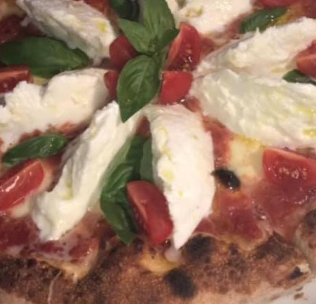 Marcello Passalia har sendt os dette billede som en forsmag på, hvilke pizzaer man kan få hos ham.