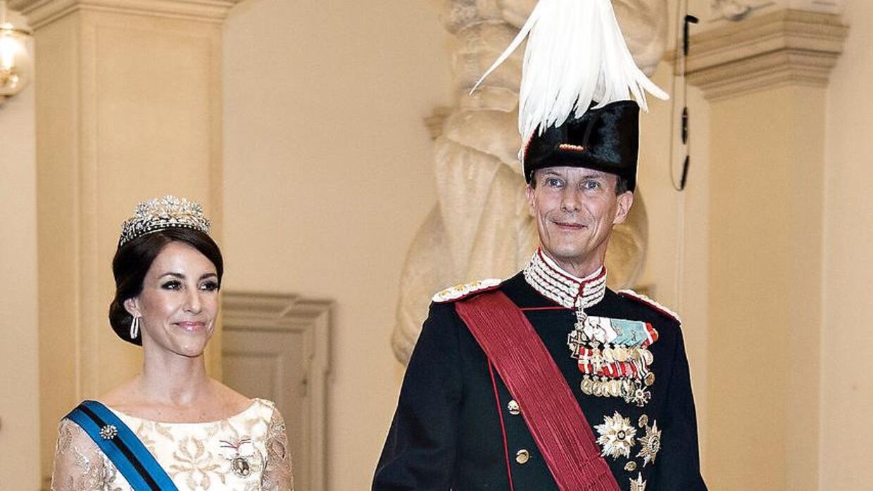 Arkivfoto af prinsesse Marie og prins Joachim fra 2017, hvor prinsen er i gallauniform.