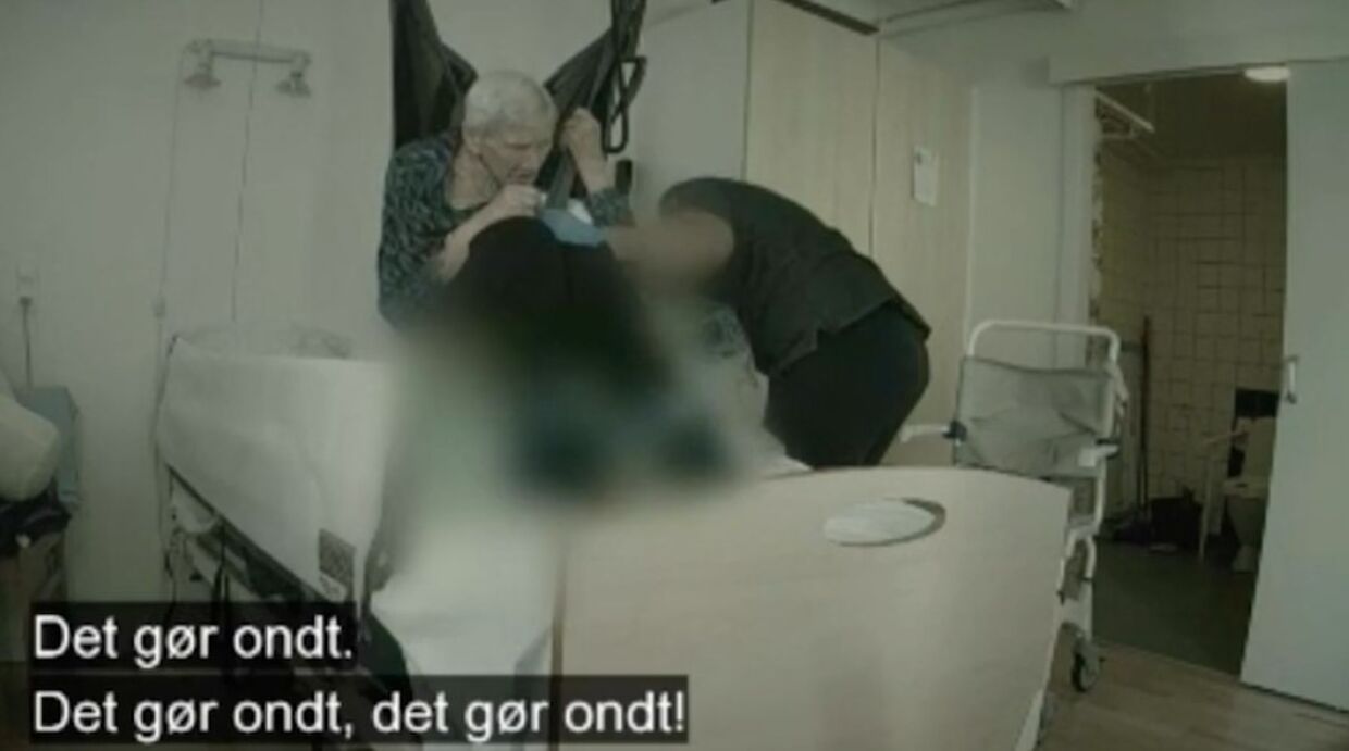 Klip fra TV 2's dokumentar, som sætter fokus på kritisable forhold på plejehjemmet Kongsgården i Aarhus.