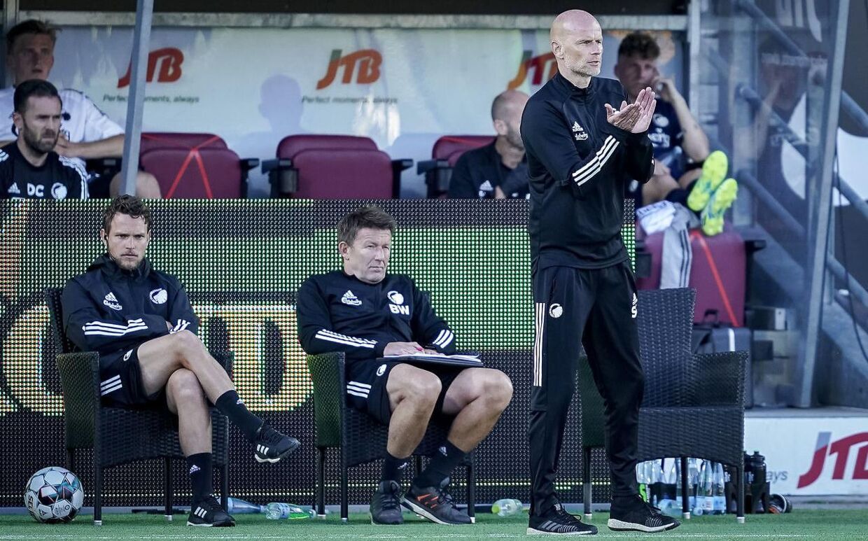 Ståle Solbakken med sit trænerteam under FC Københavns kamp mod FC Nordsjælland på Right to Dream Park i Farum søndag 14. juni. Kampen endte 1-1.