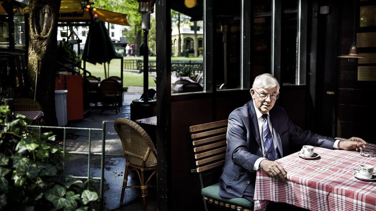 Poul Eriksen ved et af bordene i den restaurant, som han stod i spidsen for i 20 år.
