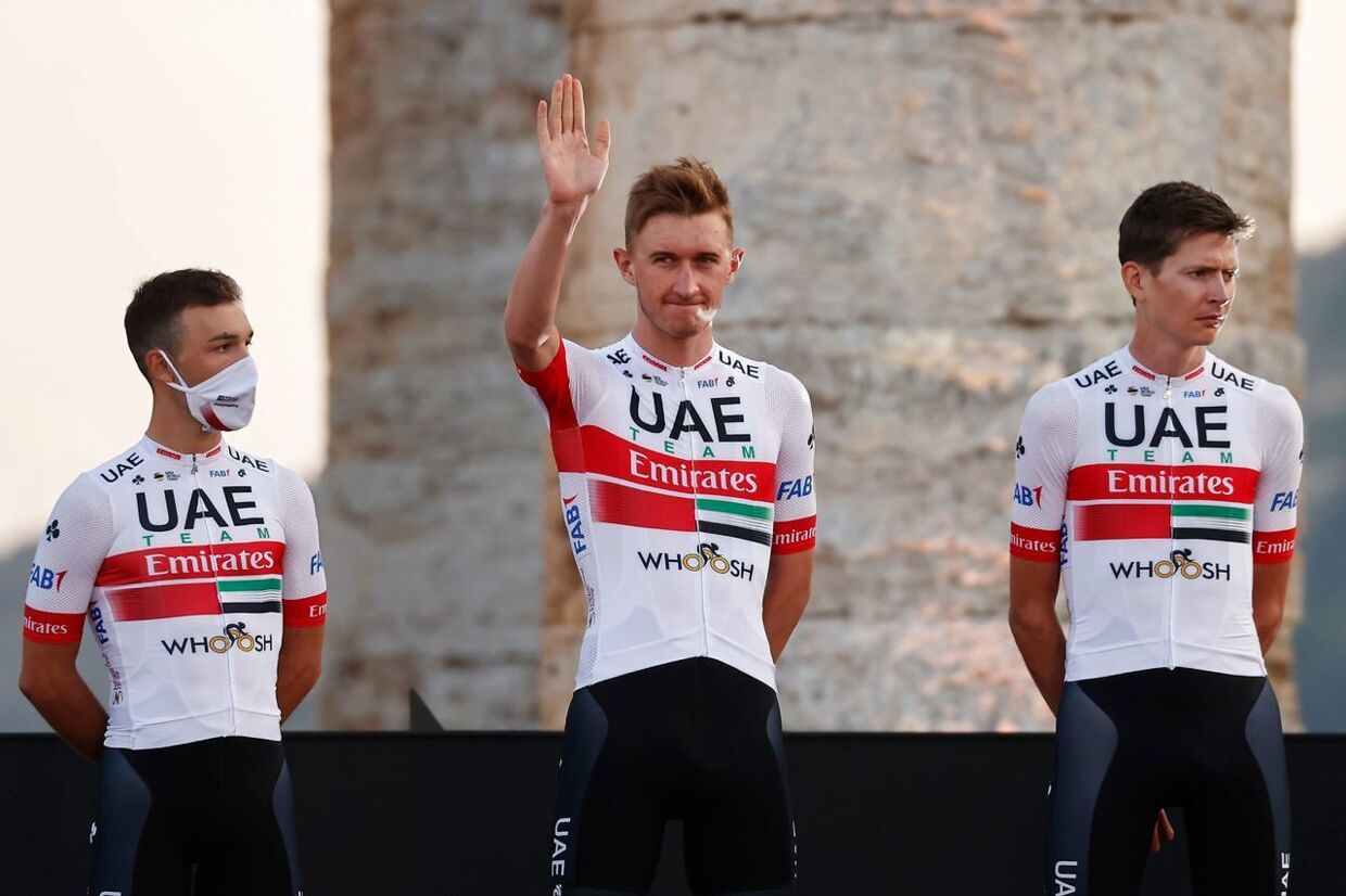 Mikkel Bjerg ved holdpræsentationen for UAE forud for Giro d'Italia.