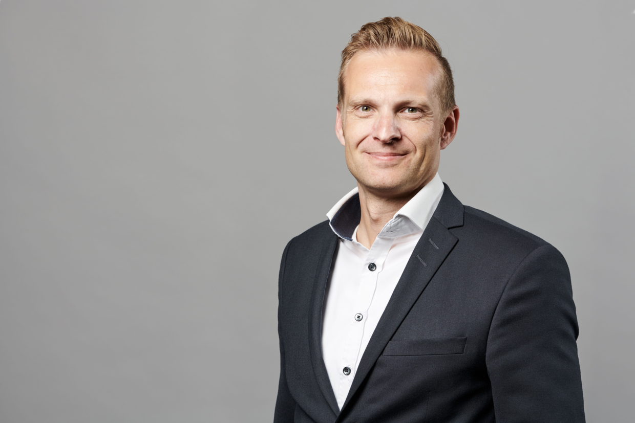 Sune Nabe Frederiksen har en god nyhed til tv-kunderne i år.