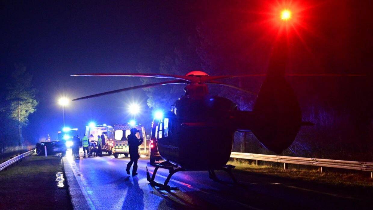 En mand blev dræbt og to andre livsfarligt kvæstet i en voldsom ulykke ved Farsø i Himmerland mandag aften i sidste uge. Nu har ulykken kostet endnu et dødsoffer. 