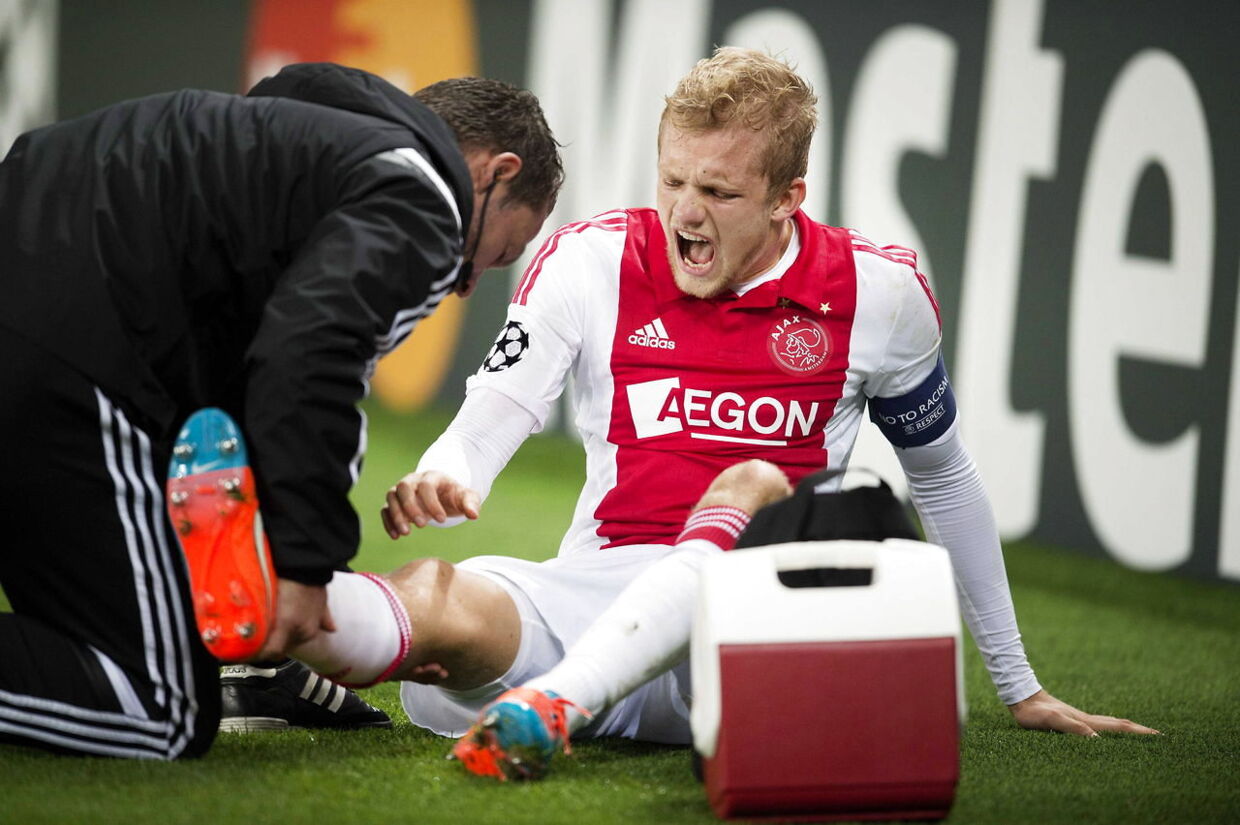Midt i bekymringen over en ny skade kan Nicolai Boilesen glæde sig over et tilbud om en ny kontrakt fra Ajax.