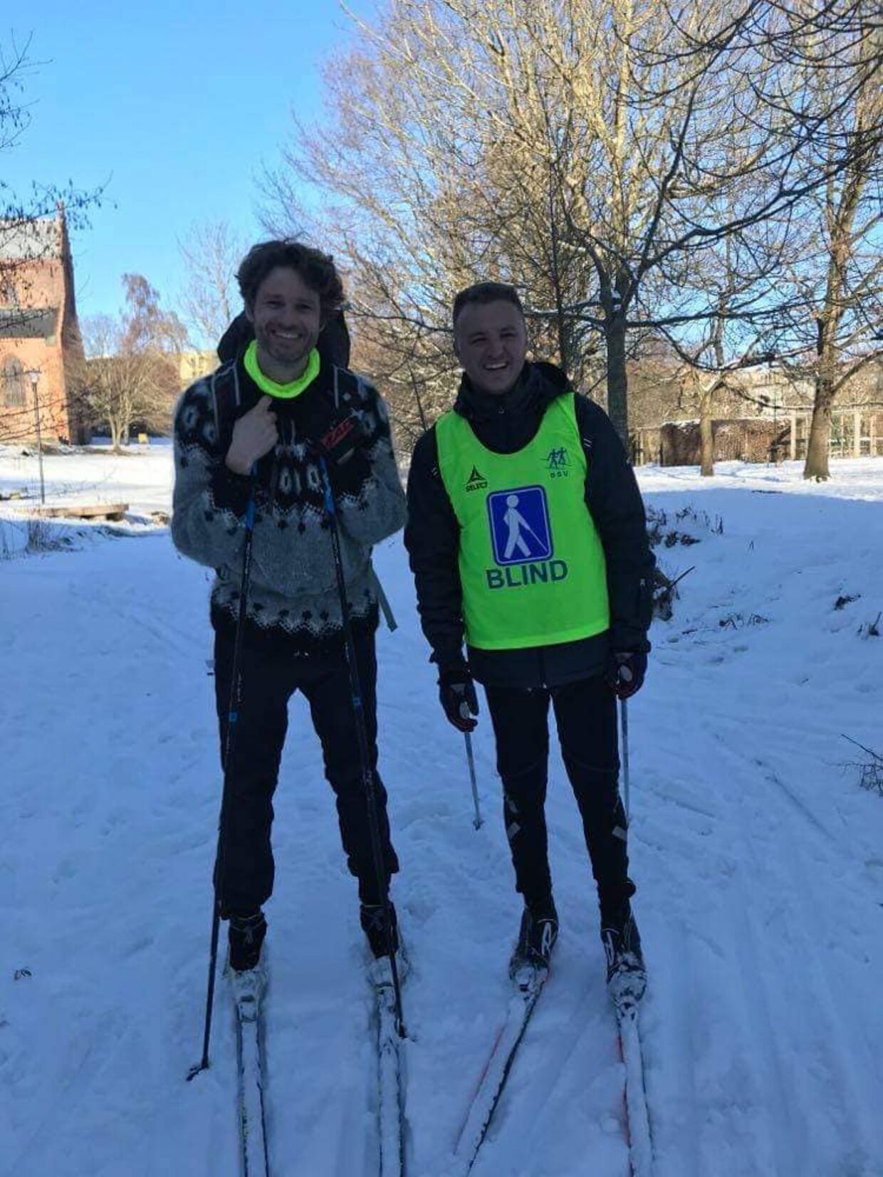 Lørdag kørte Kasper fra Amager til Odense for at stå på ski med Edis.