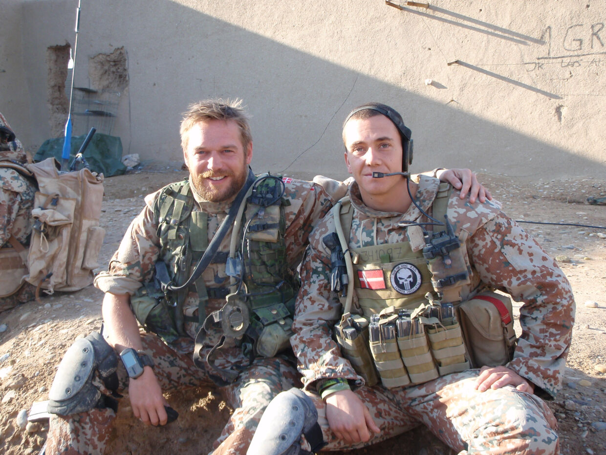 Marcus og Markus. To danske soldater på vej på patrulje fra patruljebasen Armadillo i januar 2009. Privatfoto&nbsp;
