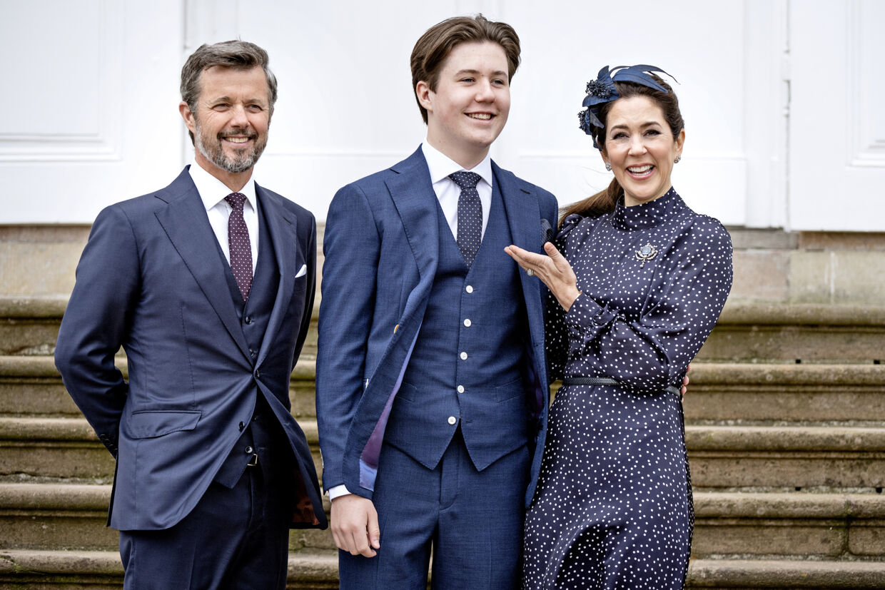 Kronprins Frederik, prins Christian og kronprinsesse Mary. Fremtidens kongehus er slankt.