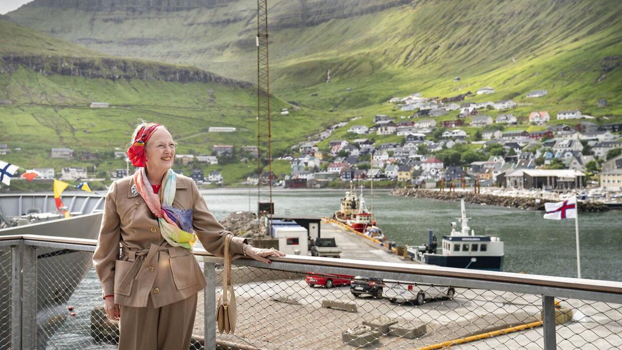 Dronning Margrethe besøger Fuglafjørður på Færøerne.