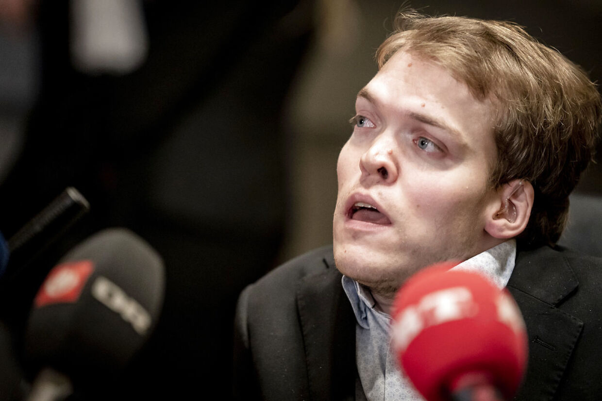 »Det er en vejsidebombe,« siger Søs Marie Serup, politisk kommentator, om Kristian Hegaards afsked i Radikale Venstre, efter sexuelle krænkelser. 