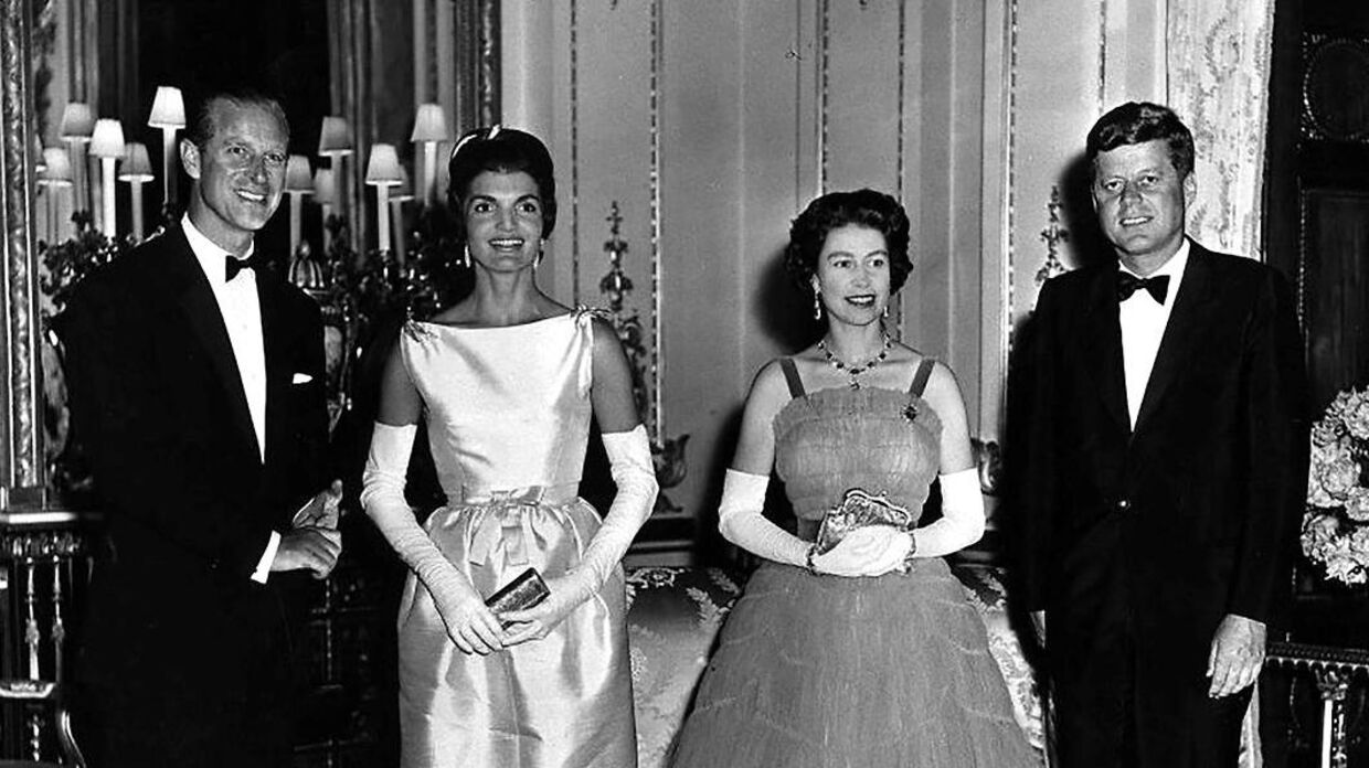 Jack og Jackie Kennedy sammen med dronning Elizabeth og prins Philip.