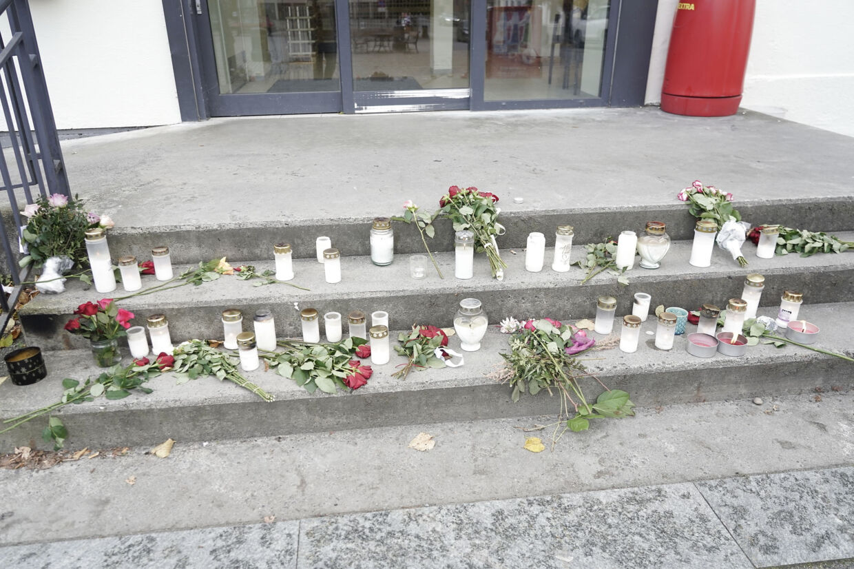 Fem personer blev dræbt, da en mand angreb med bue og pil og andre våben i norske Kongsberg onsdag aften. Terje Pedersen/Ritzau Scanpix