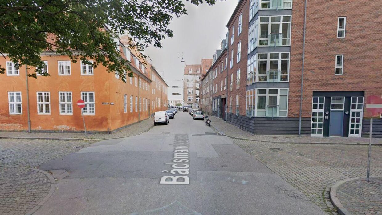 Bådmandsstræde på Christianshavn var den gade, hvor der blev uddelt næstflest parkeringsbøder i 2019. I alt 3.304. Foto: Google Street View&nbsp;