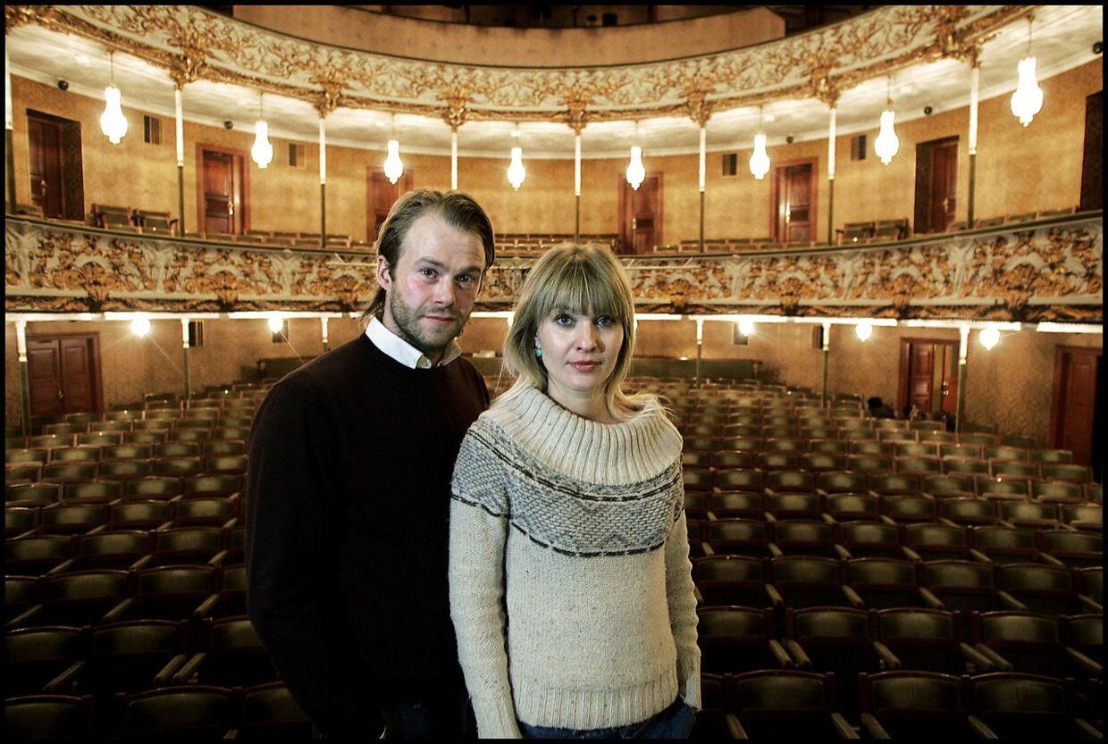 Søren Byder og Anne Sofie Espersen var både kollegaer i Aarhus Teater og gift med hinanden og forældre til tre børn.