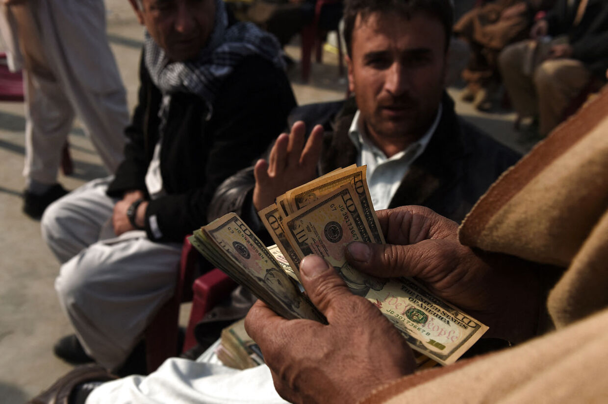 Det er nu forbudt at bruge udenlandsk valuta i Afghanistan.
