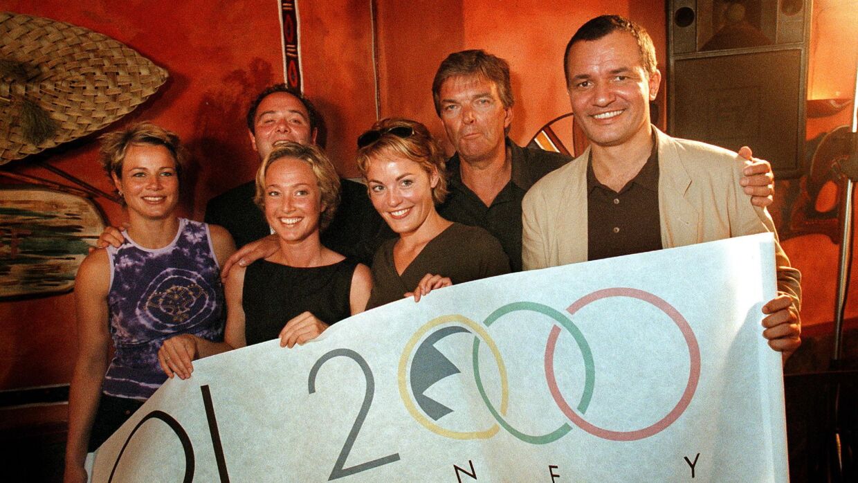 Marianne Florman, Kent Nikolajsen, Natasja Crone, Anja Steensig, Claus Borre og Michael Carøe ved et OL-pressemøde om DR Sportens dækning af OL i 2000