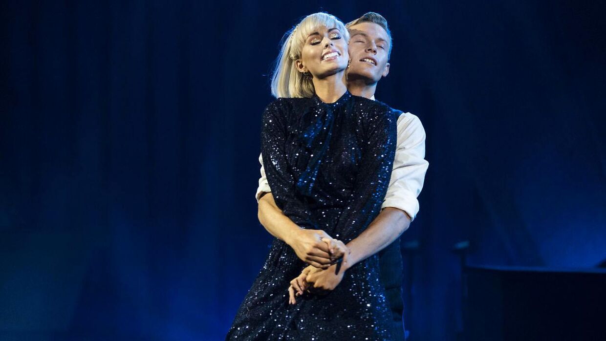 Albert Rosin Harson og Jenna Bagge på gulvet under finalen i 'Vild med dans' i december 2020.