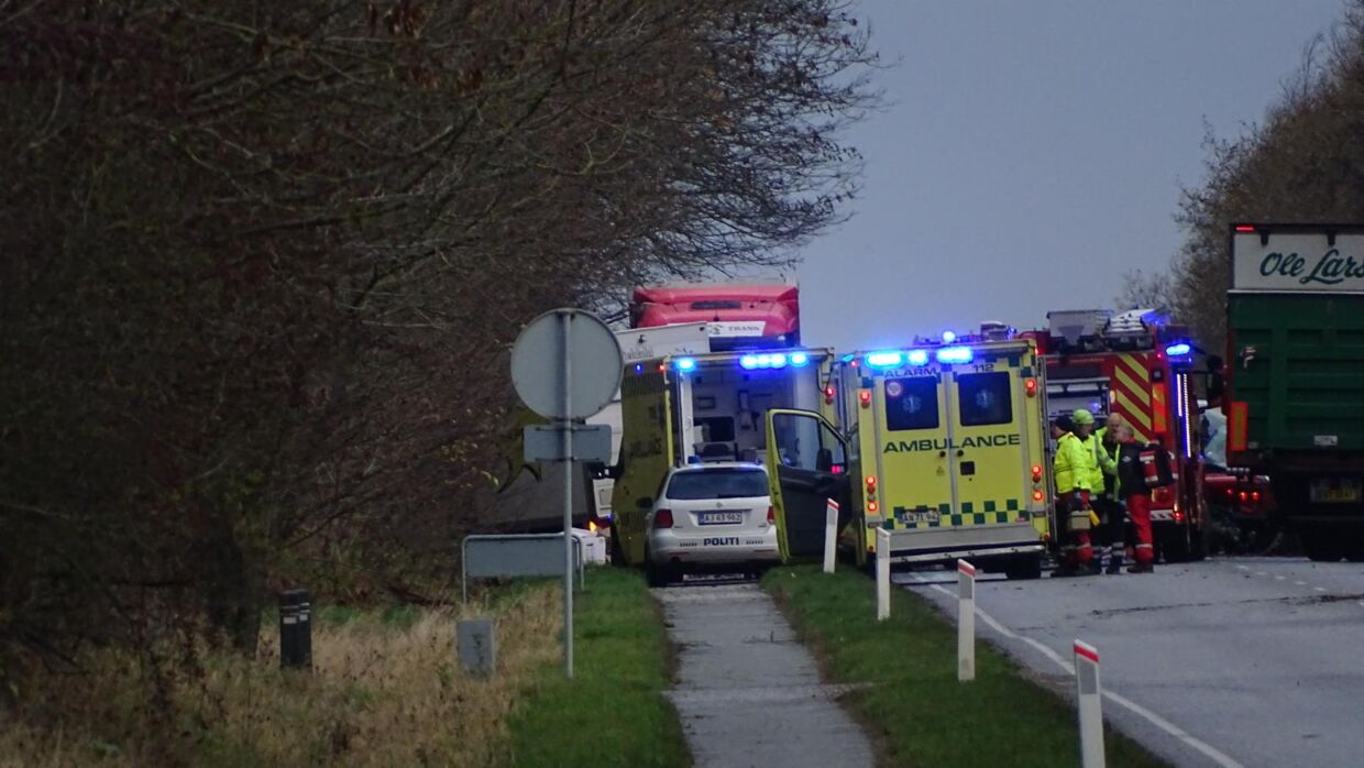 Oddervej var spærret på grund af uheldet, hvor den 39-årige man kom alvorligt til skade. 
