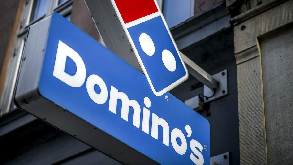 Den omdiskuterede pizzaklde Dominos' åbner nye restauranter. 