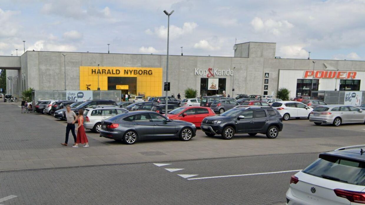 Det var her på BIGs parkeringsplads, at overfaldet fandt sted. Foto: Google Street View. 