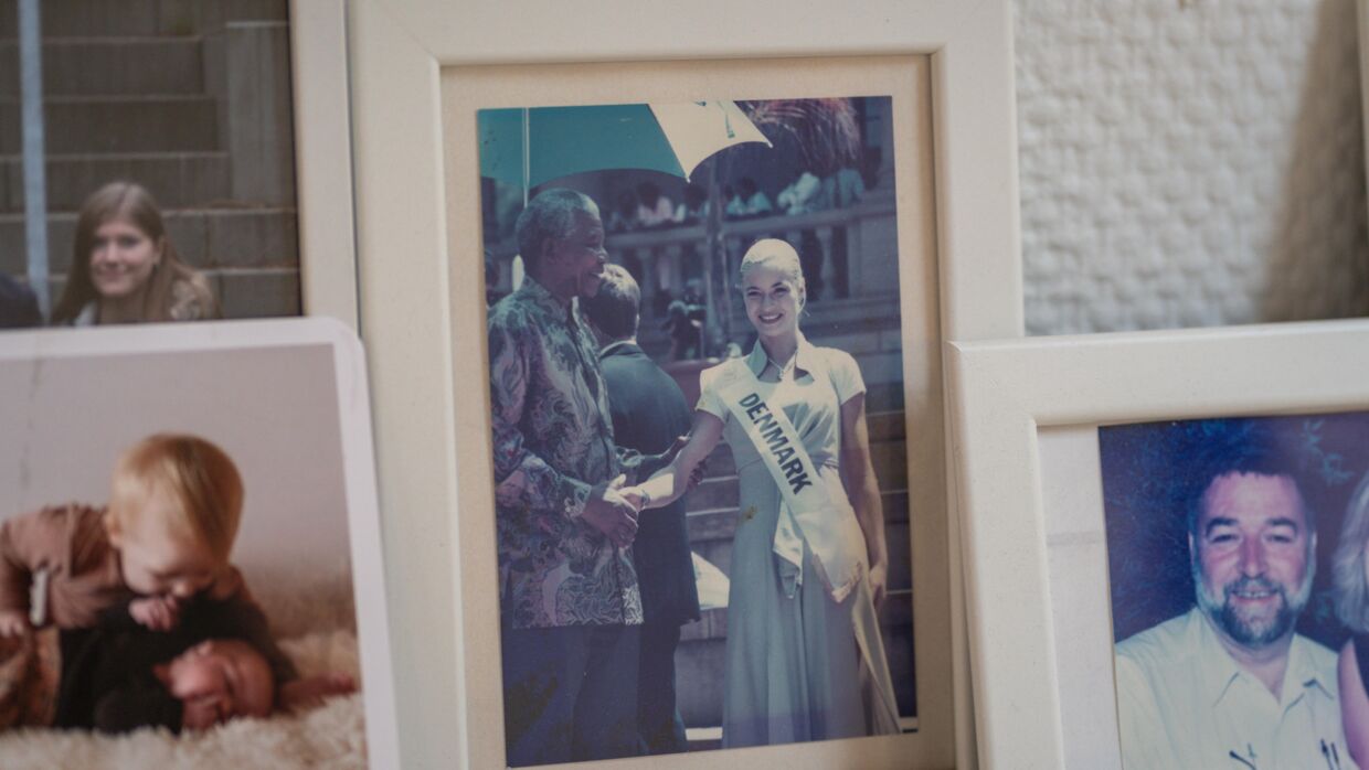 Tine Bay mødte Nelson Mandela, da hun i 1995 repræsenterede Danmark ved Miss World.