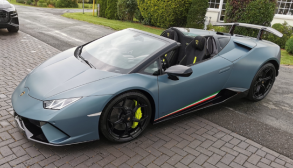 Shakha Ameen har givet tre millioner norske kroner for sin Lamborghini – det svarer til 2,2 millioner danske kroner.
