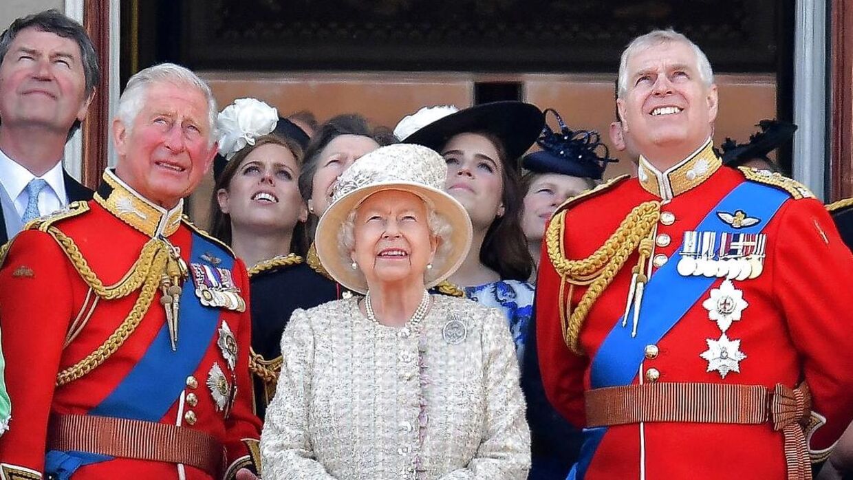 Prins Charles er ikke begejstret for, at hans bror er blevet centrum i sagen om Epstein, forlyder det i britiske medier. 