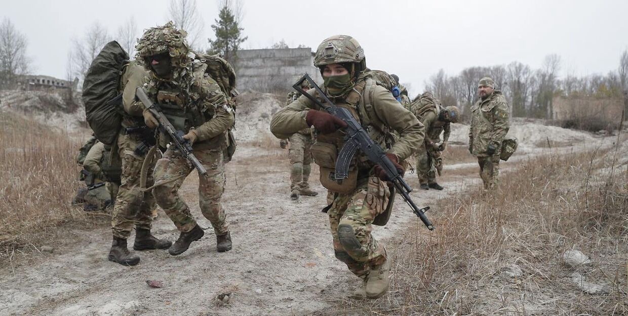 Ukrainske soldater, da de sidste år afholdt en militærøvelse nær hovedstaden Kiev.